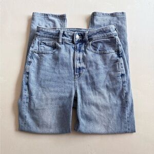 American Eagle Mom Straight Jean 2